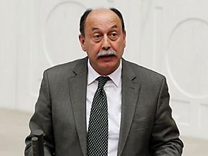 Levent Tüzel'in pasaportu iptal edildi