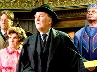 Ünlü aktör Robert Hardy hayatını kaybetti